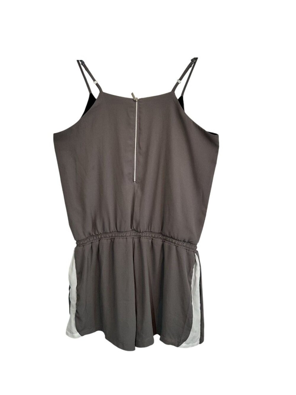 William Rast Gray Pocket Romper SZ L Justin Timberlake & Trace Ayala Collab NWT - Picture 3 of 11